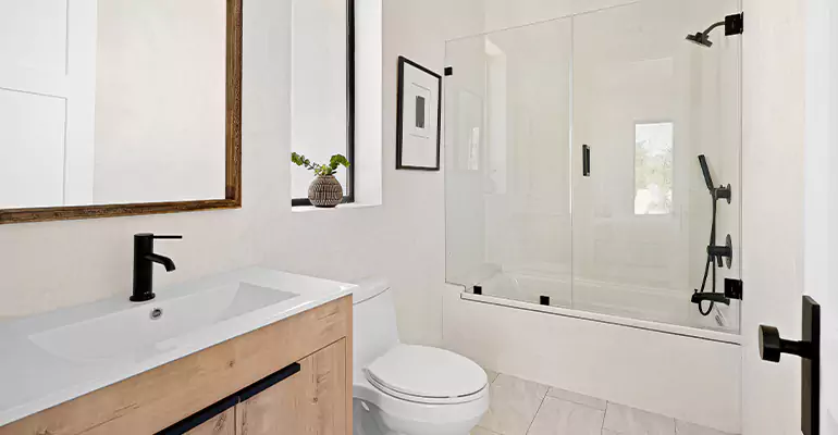 Tub Replacement With Shower in Hickory